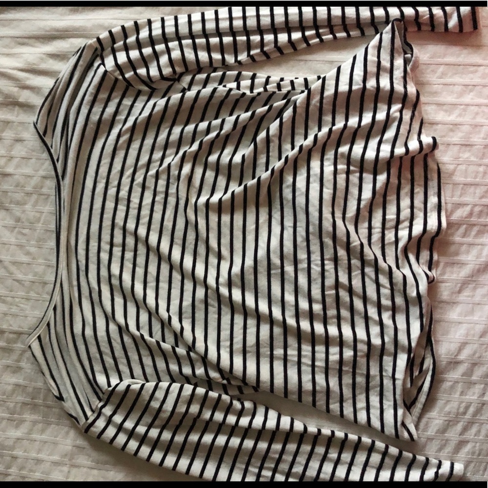 white and black long sleeve backless top